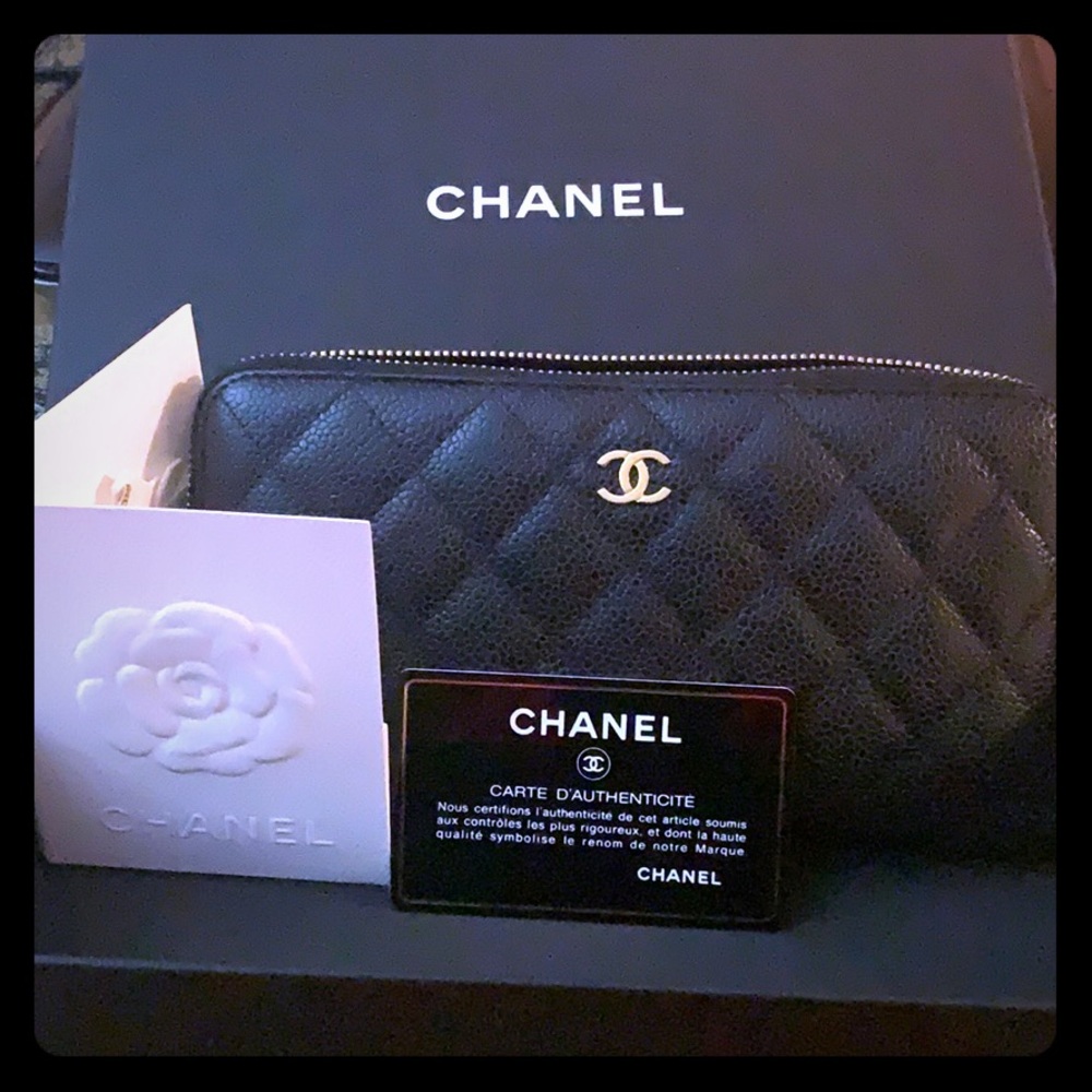 Chanel caviar leather authentic wallet